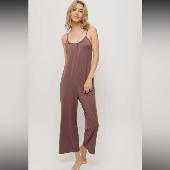 420. Jumpsuit Soft Jersey Merlot Jumpsuit W/Adjustable Straps NEW Item NWT S,M,L - Picture 3 of 8